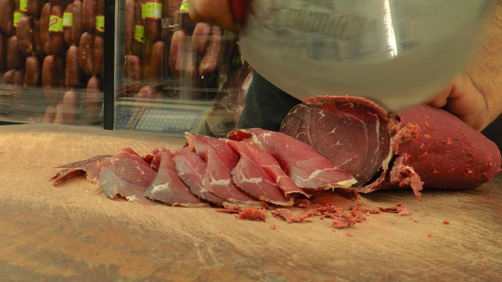 pastirma-ve-sucukta-satis-yuzde-25-azaldi