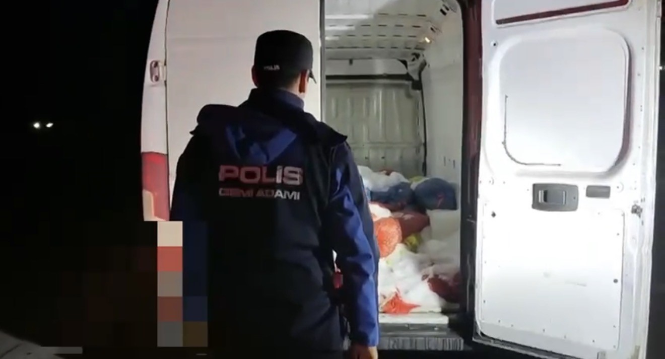 samsun-polisinden-kacak-midye-operasyonu