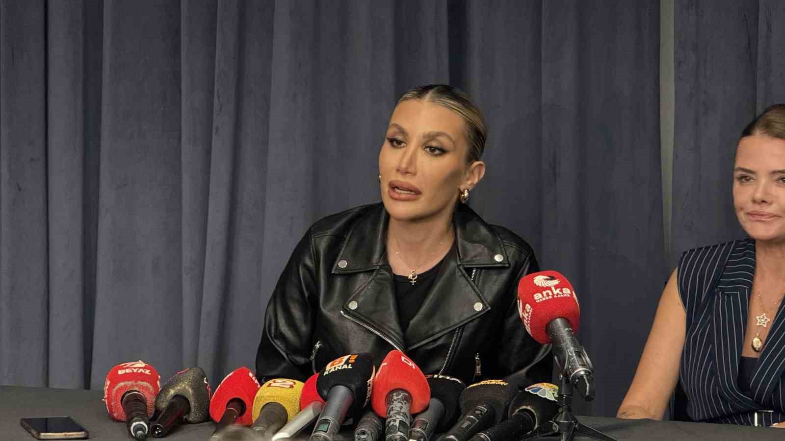 sarkici-irem-derici-alnim-ana-sutum-kadar-ak