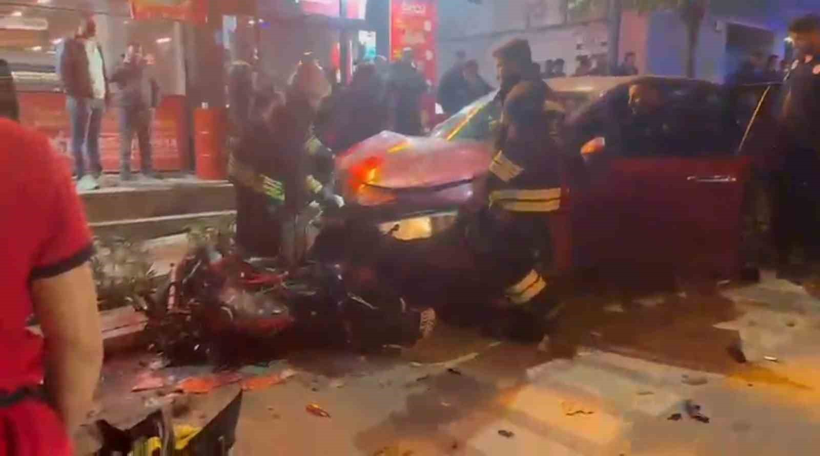 serit-ihlali-7-araci-birbirine-katti-2-yarali