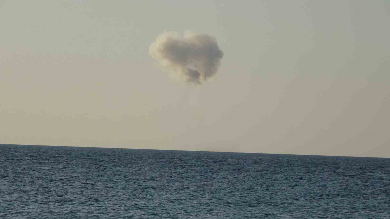 trabzon-aciklarinda-denizde-patlama