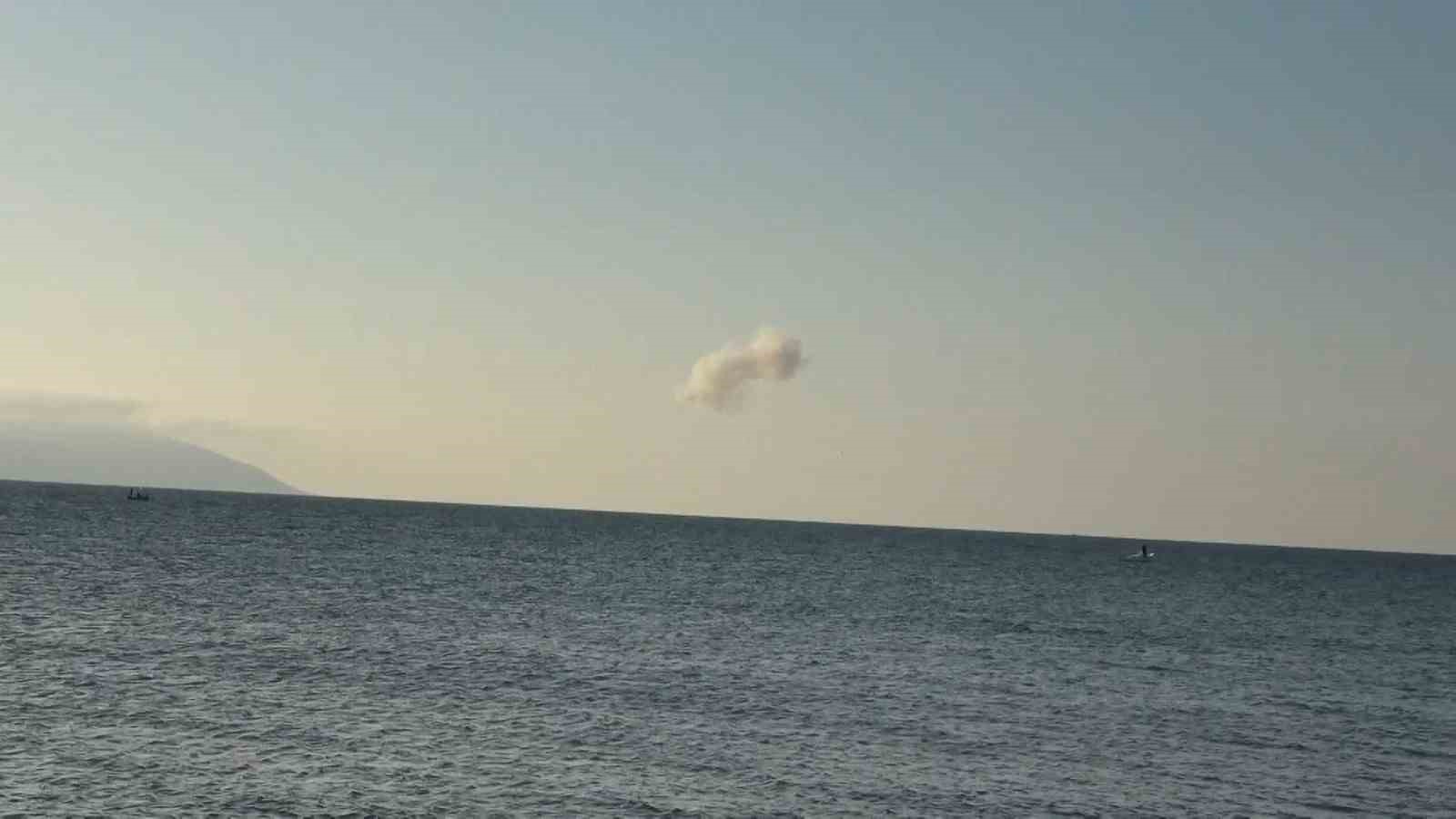 trabzon-aciklarinda-denizde-patlama