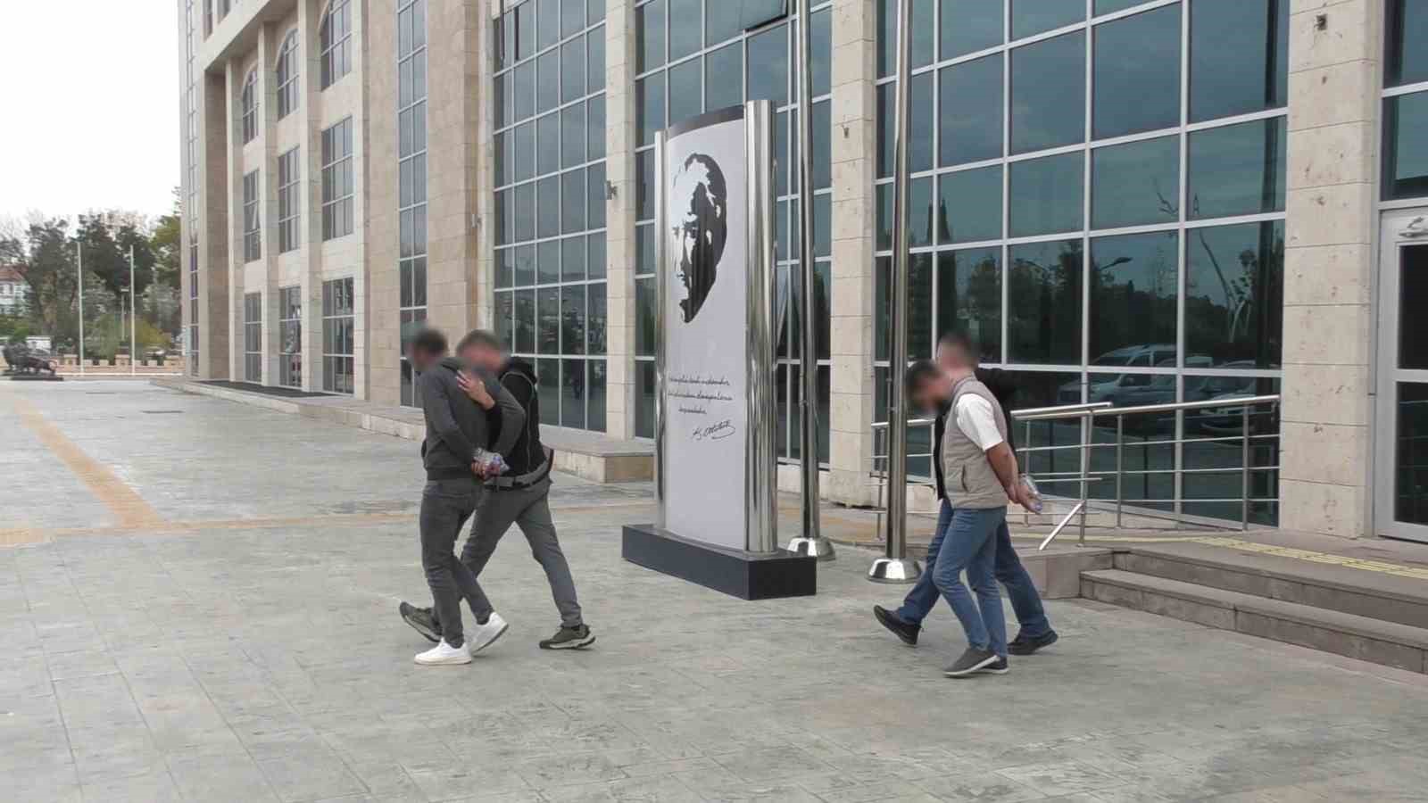 usakta-uyusturucu-operasyonu-2-kisi-tutuklandi