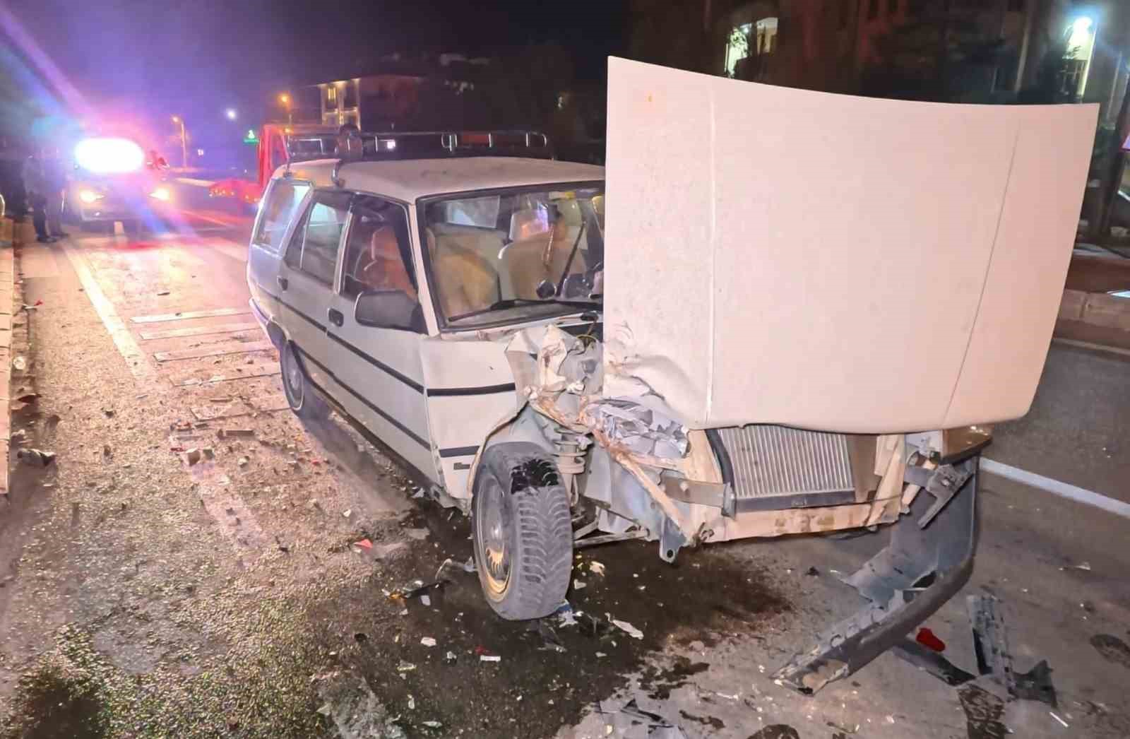 yasal-sinirin-8-kat-uzerinde-alkollu-halde-kaza-yapti-kahveye-oturup-cay-icti