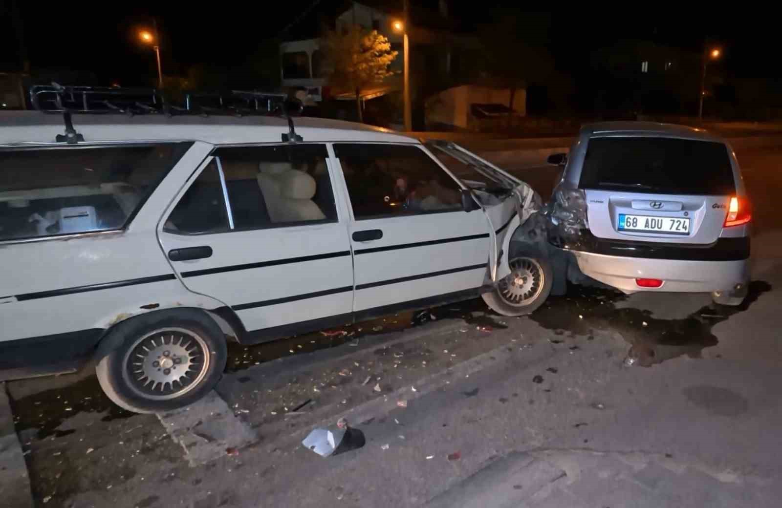 yasal-sinirin-8-kat-uzerinde-alkollu-halde-kaza-yapti-kahveye-oturup-cay-icti