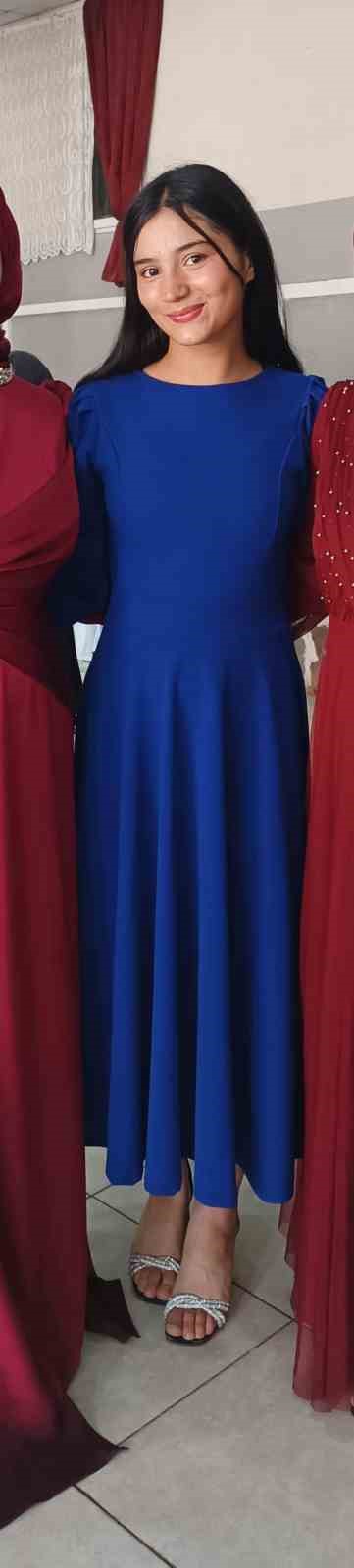 agrida-aycicegi-tarlasinda-feci-kaza-14-yasindaki-nursefa-hayatini-kaybetti