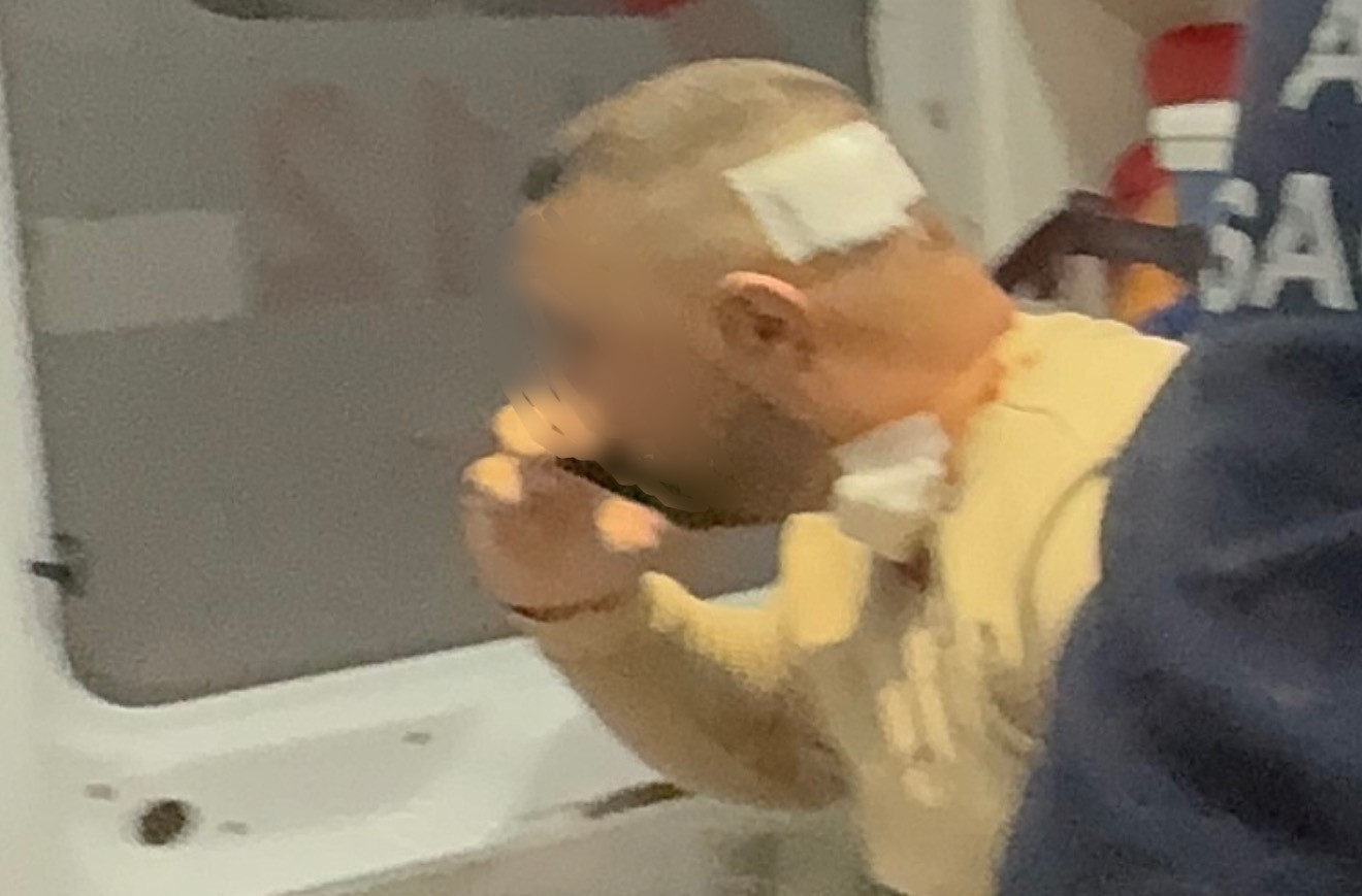 amcasinin-bicakli-saldirisinda-yaralandi