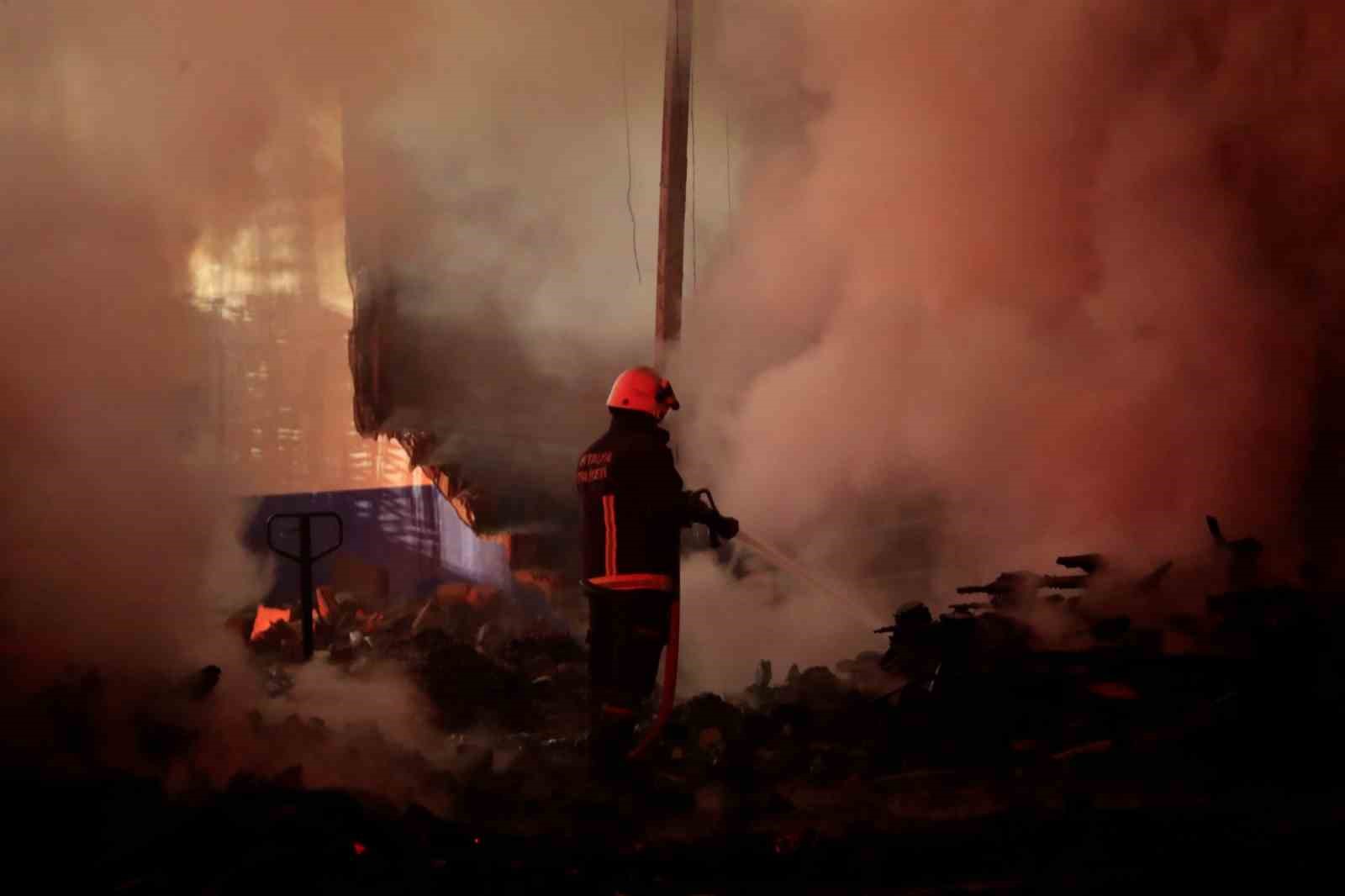 antalyada-paketleme-fabrikasi-alev-alev-yandi