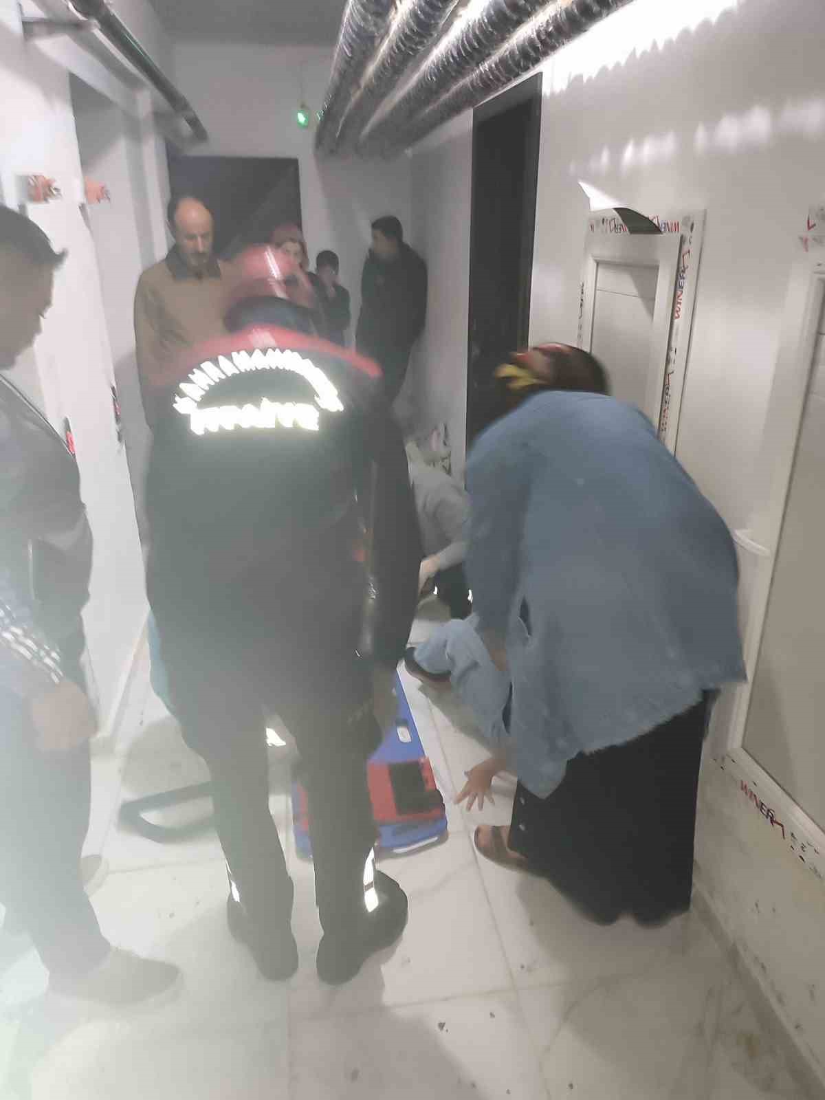 asansor-6-kattan-yere-cakildi-1-yarali