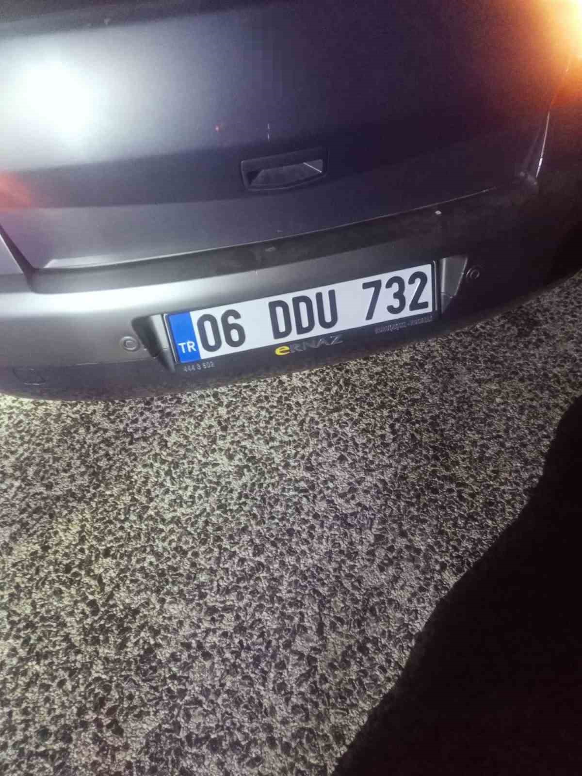 boluda-domuza-carpan-otomobil-hurdaya-dondu-1-yarali