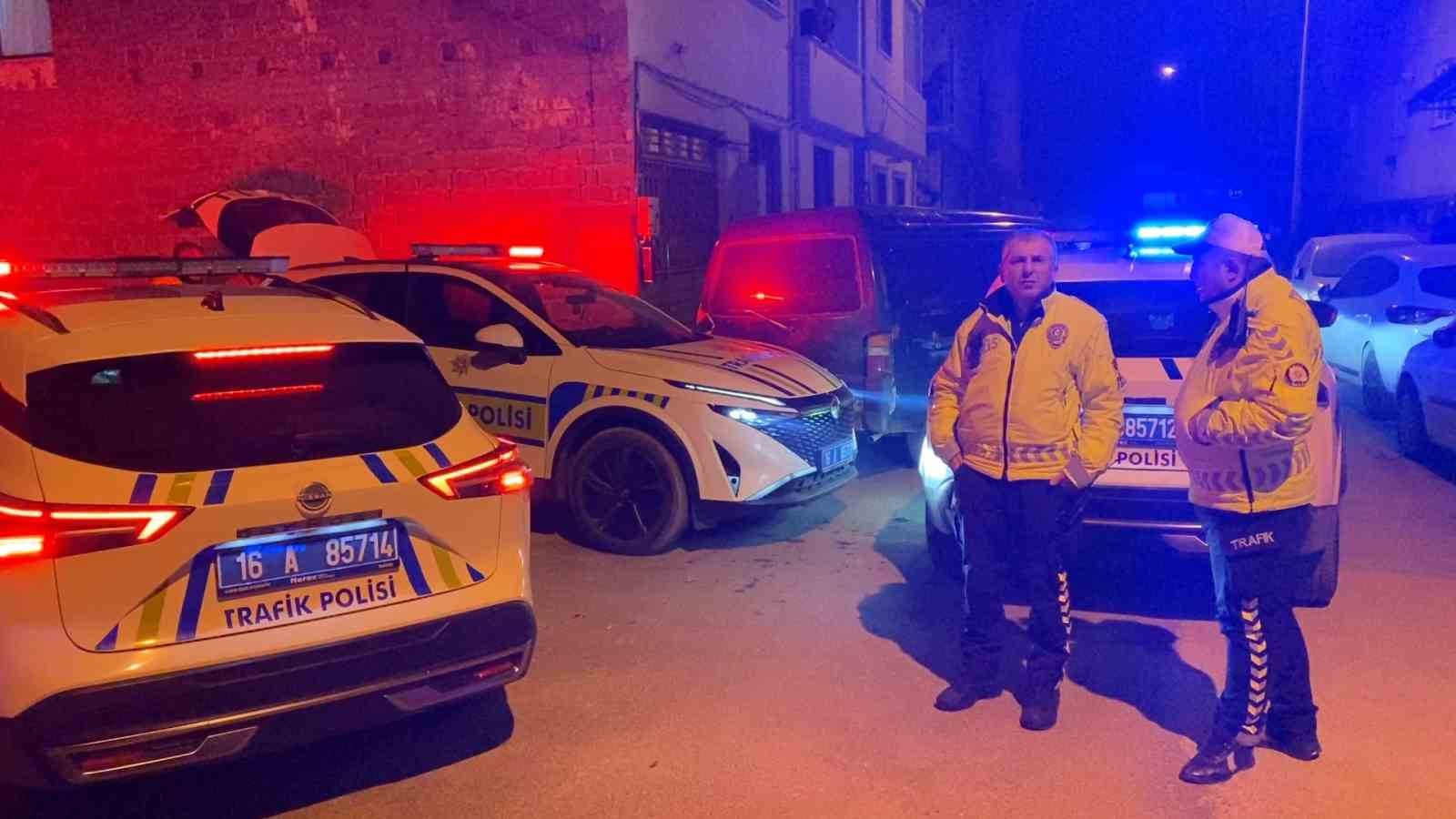 bursada-dur-ihtarina-uymayan-surucu-10-kilometrelik-kovalamacayla-yakalandi