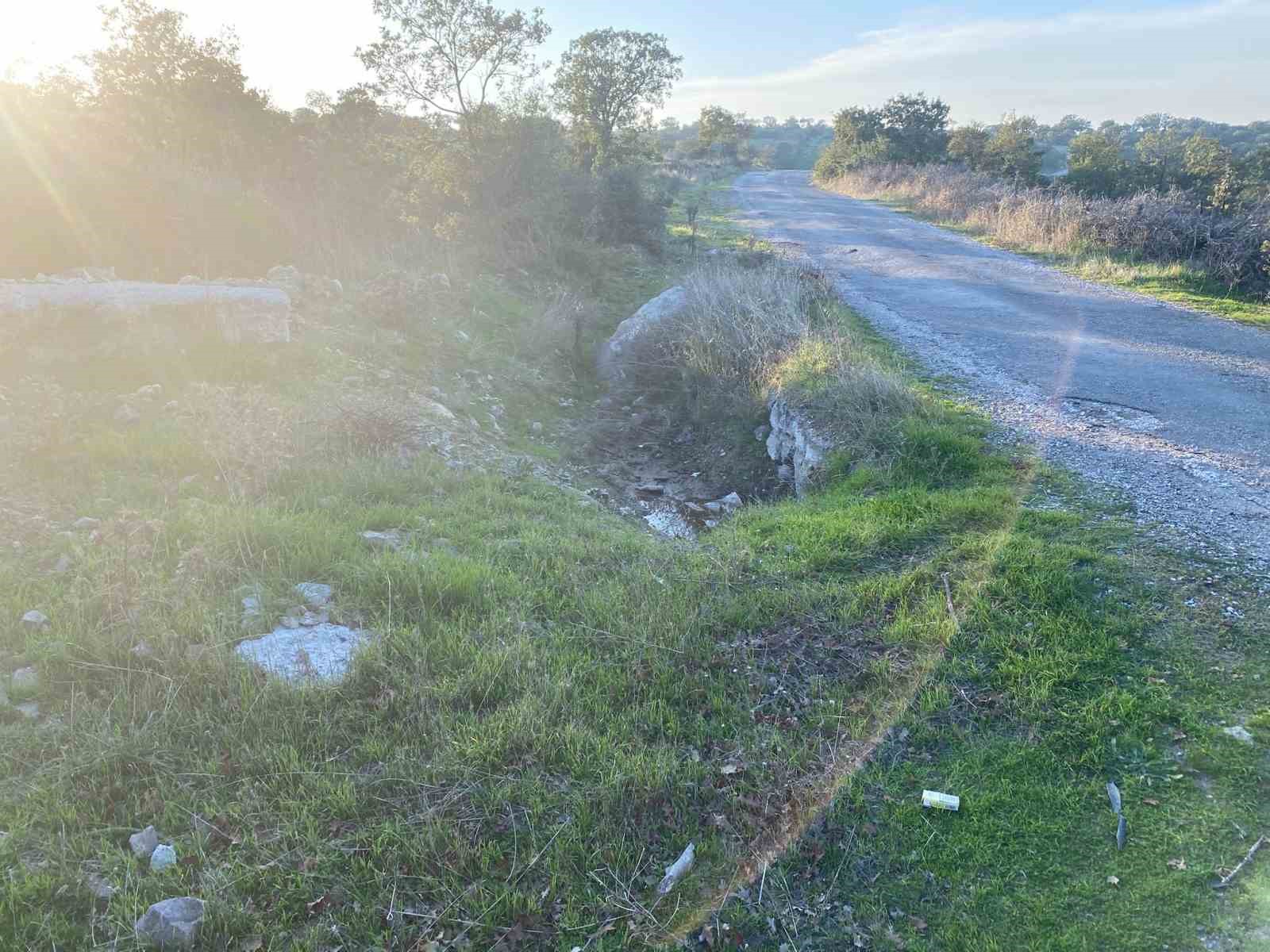canakkalede-bos-arazide-bebek-cesedi-bulundu