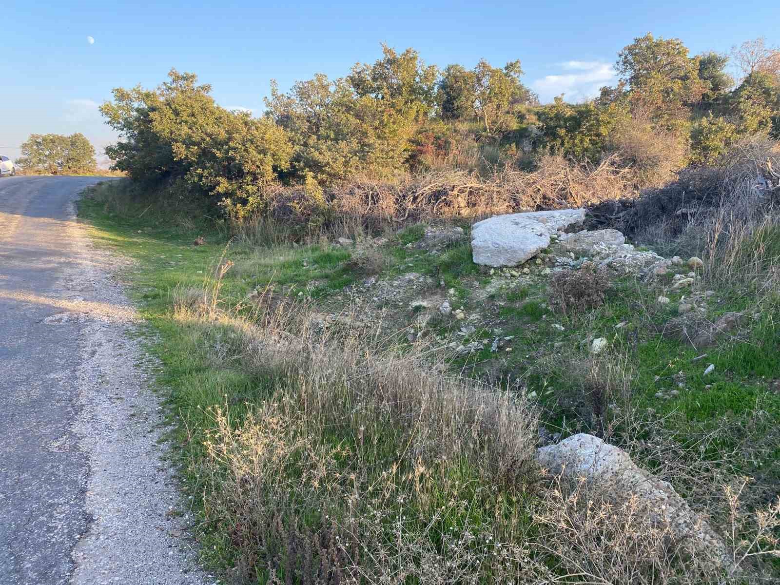 canakkalede-bos-arazide-bebek-cesedi-bulundu