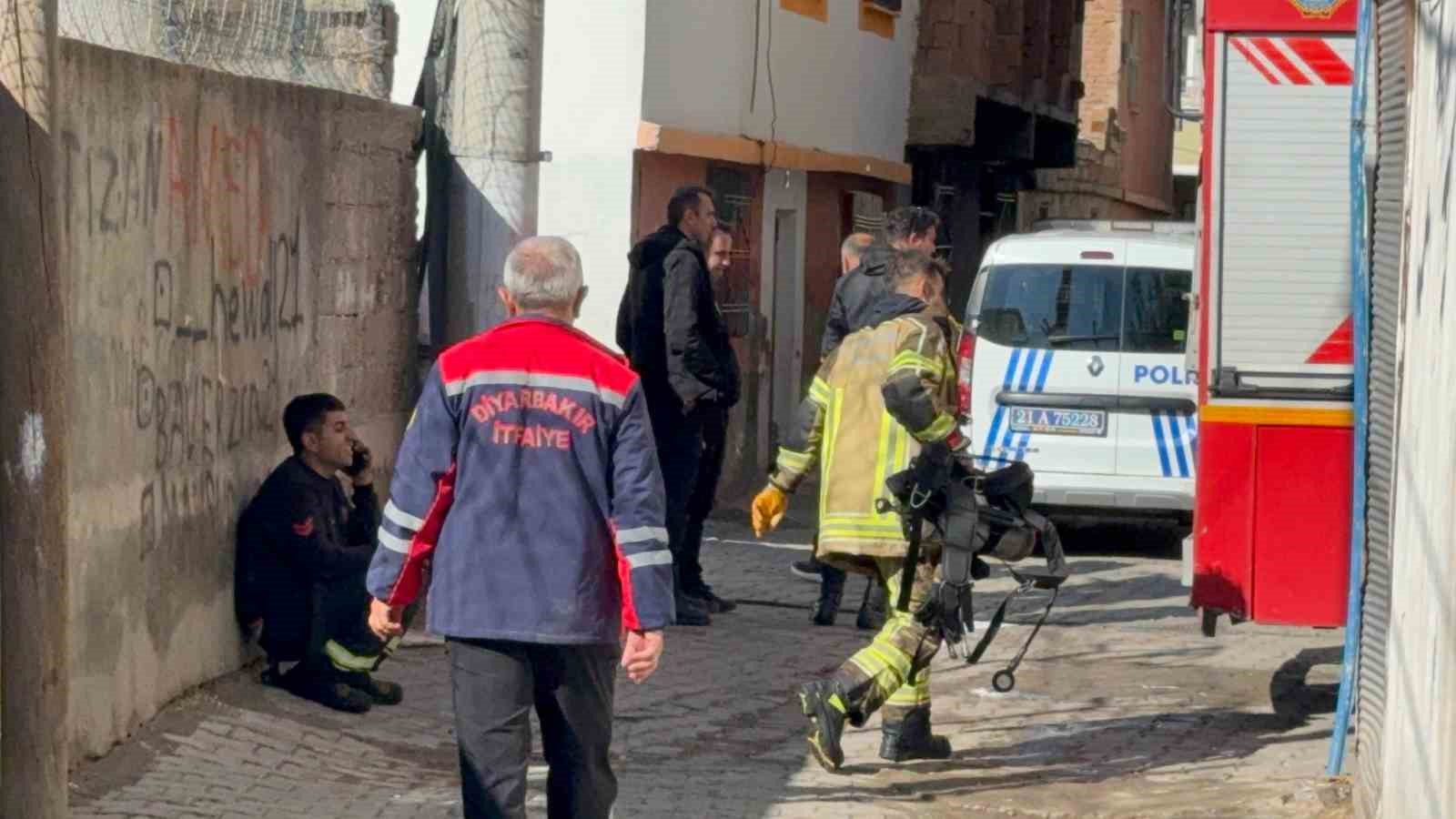 cocuklar-sobayi-devirdi-facianin-esiginden-donuldu