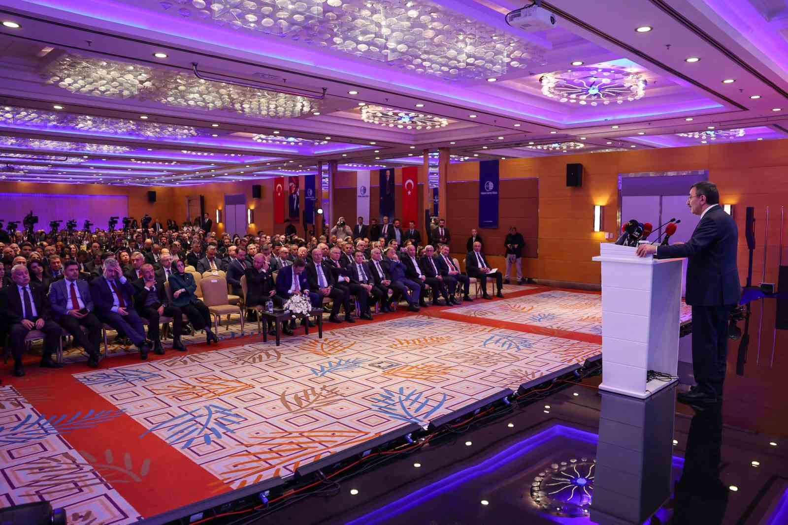 cumhurbaskani-yardimcisi-yilmaz-enflasyon-tekrar-dusus-egilimine-girmis-durumda