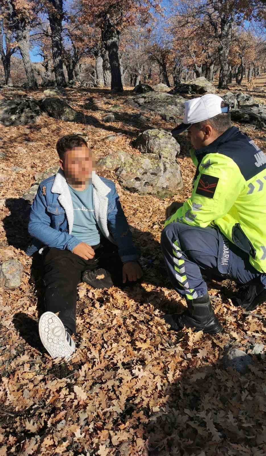 daglik-alanda-kaybolan-genci-jandarma-buldu