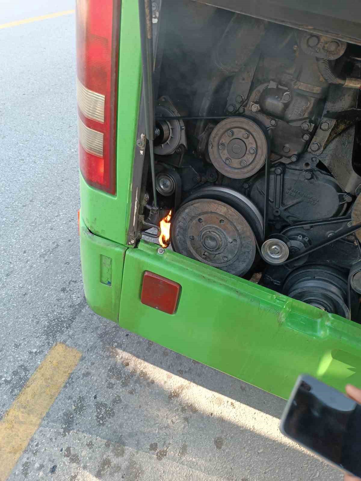 denizlide-yanmaya-baslayan-halk-otobusunde-facia-ucuz-atlatildi