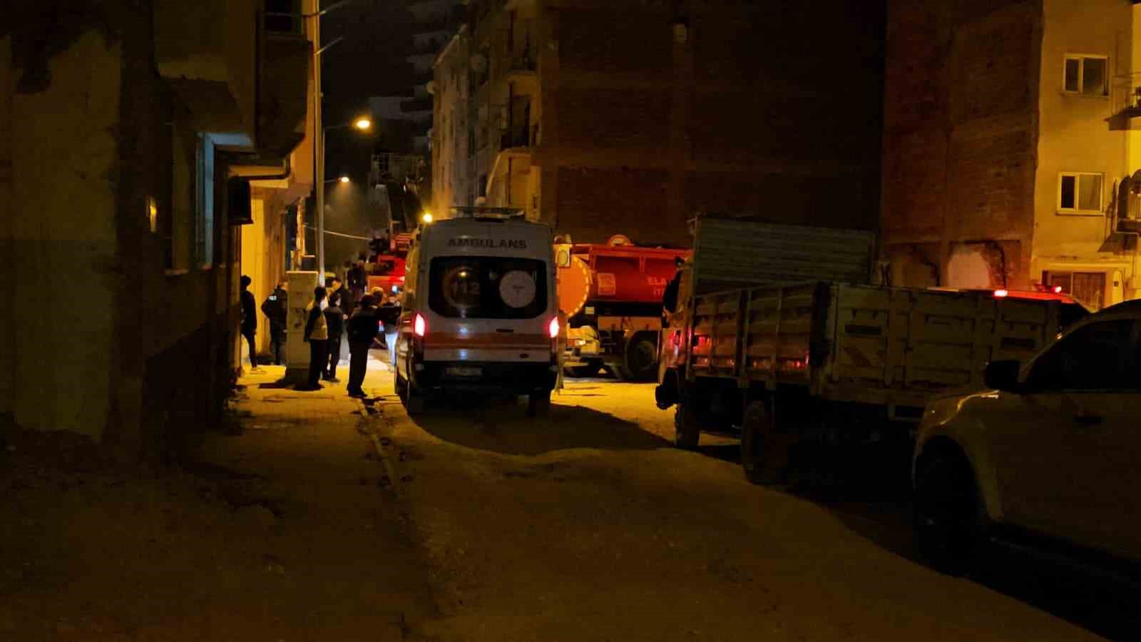 elazigda-cati-yangini-1-kisi-dumandan-etkilendi