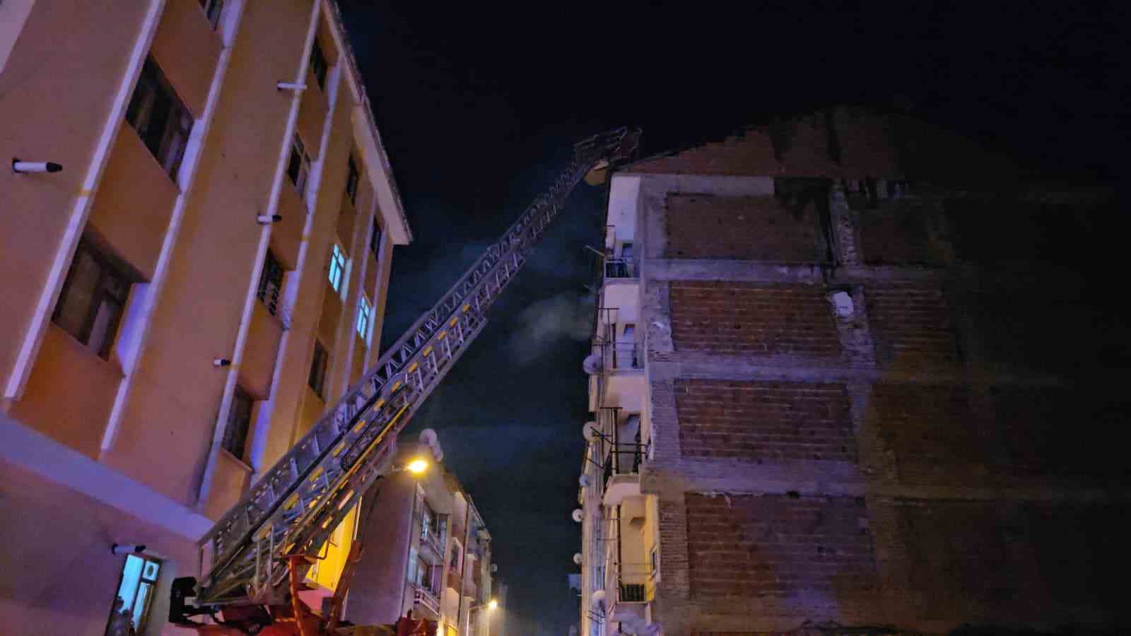 elazigda-cati-yangini-1-kisi-dumandan-etkilendi