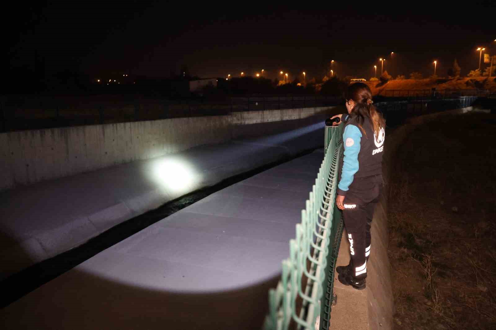 elazigda-kayip-otizmli-cocugu-arama-calismalari-72-saatte-de-gece-boyunca-suruyor