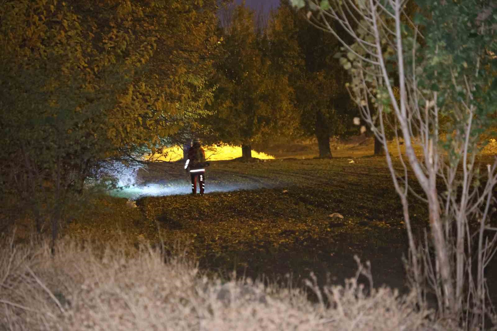 elazigda-kayip-otizmli-cocugu-arama-calismalari-72-saatte-de-gece-boyunca-suruyor