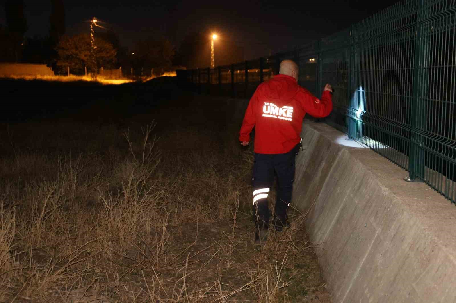 elazigda-kayip-otizmli-cocugu-arama-calismalari-72-saatte-de-gece-boyunca-suruyor