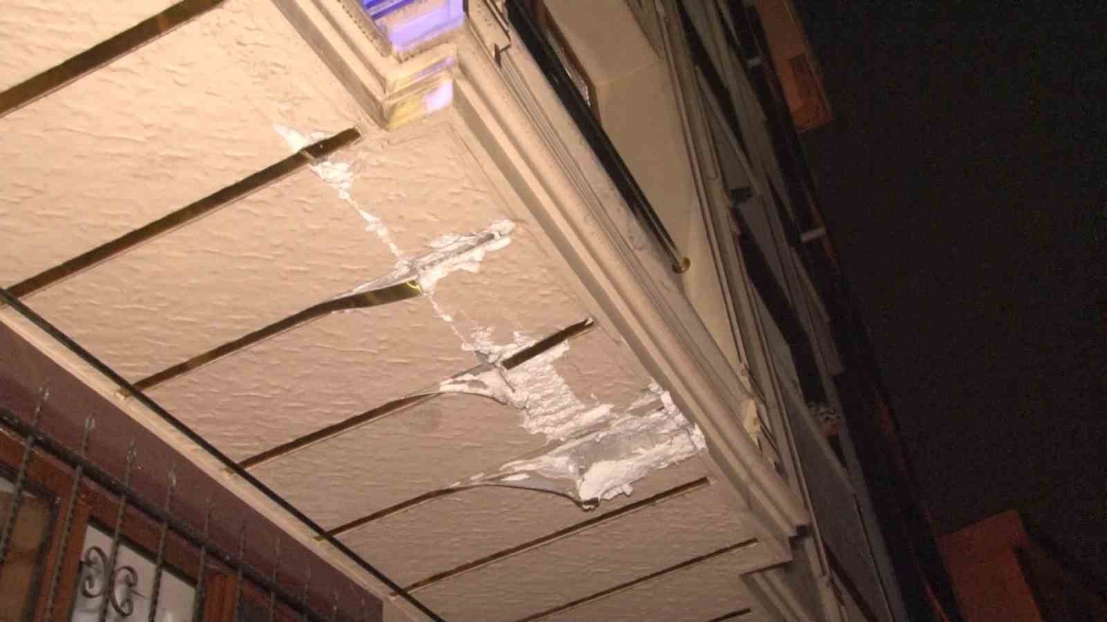 eyupsultanda-sokaga-dalan-vinc-dehset-sacti-mahalleli-sokaga-dokuldu