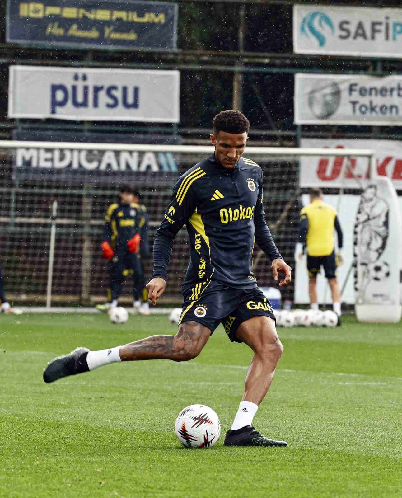 fenerbahce-ferencvaros-maci-hazirliklarina-basladi