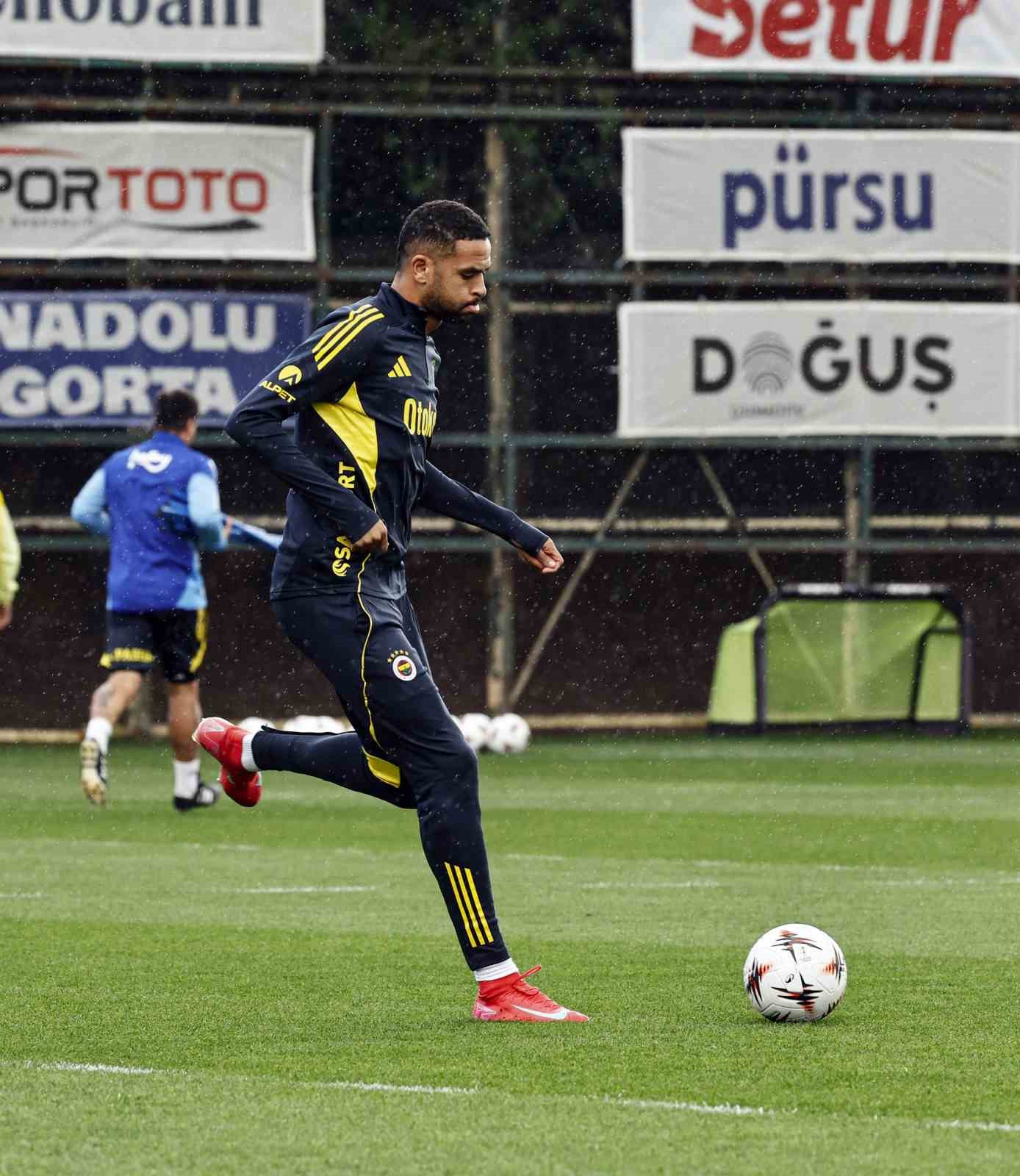 fenerbahce-ferencvaros-maci-hazirliklarina-basladi