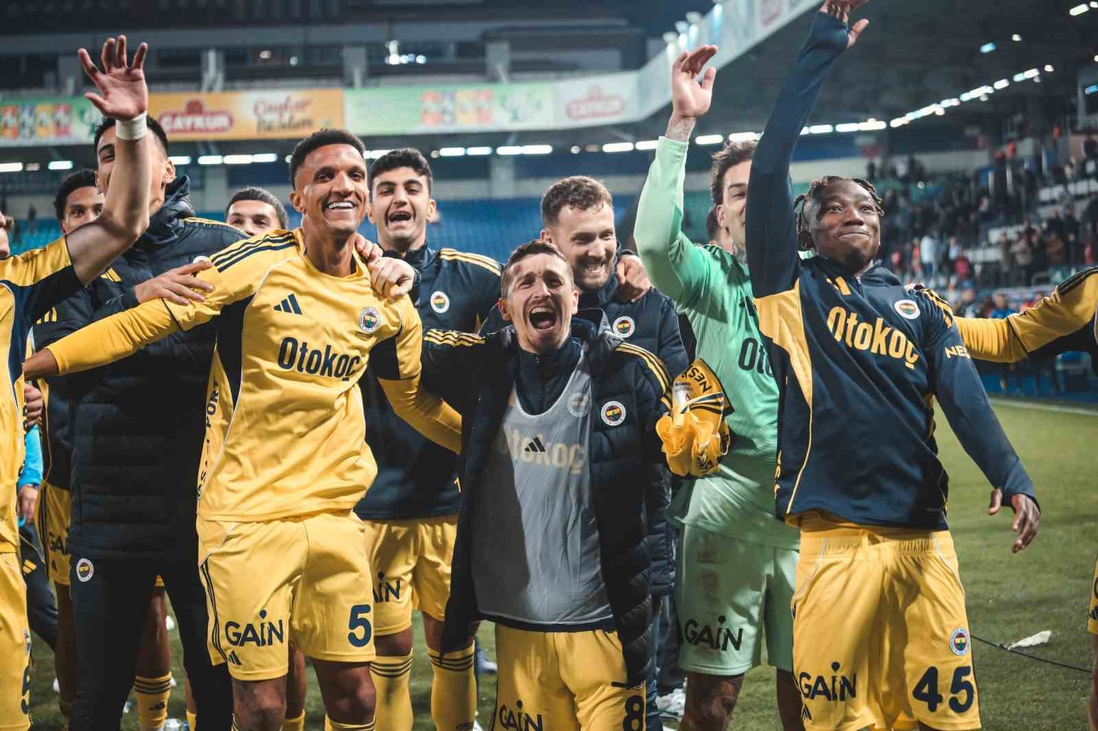 fenerbahce-son-2-deplasmanda-2-0-geriden-gelerek-kazandi