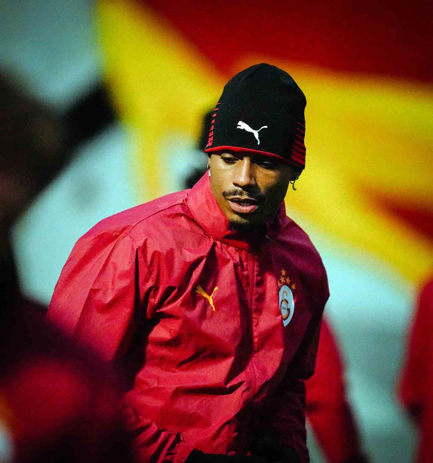 galatasaray-fenerbahce-derbisi-hazirliklarini-tamamladi