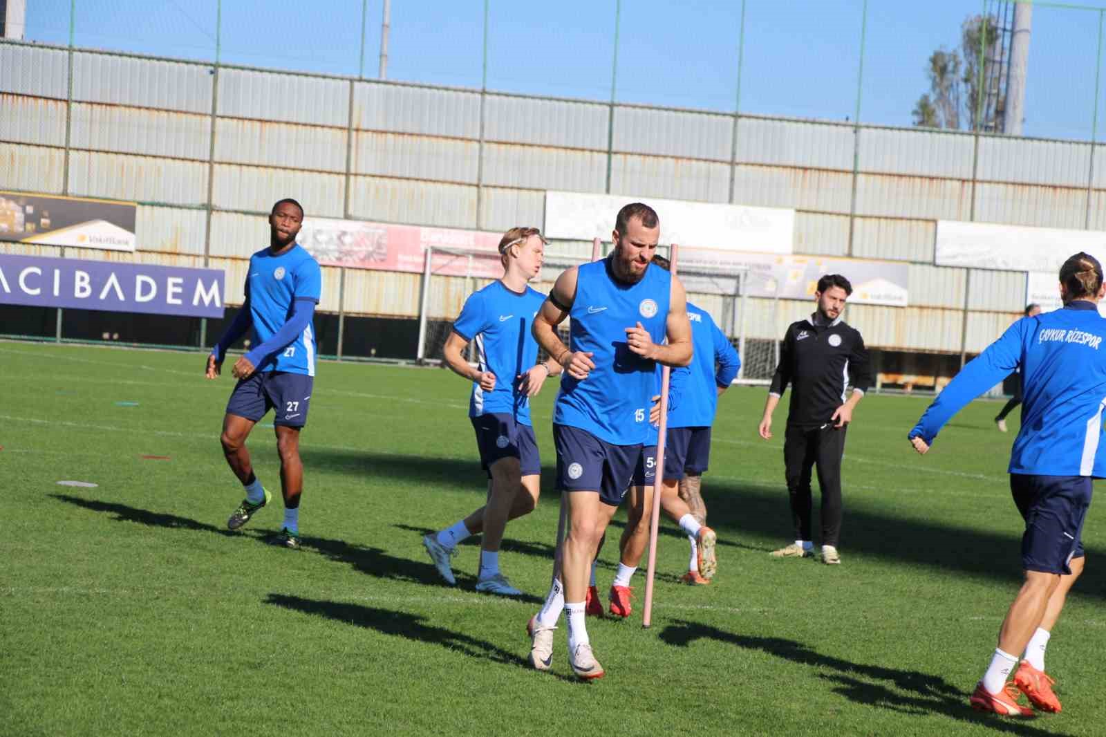 jurecka-fenerbahceden-puan-alacagimiza-inaniyoruz