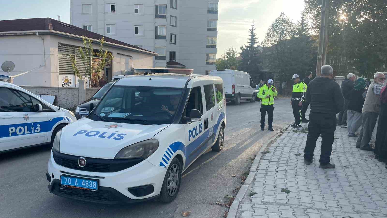 karamanda-5inci-kattan-dusen-ogretmen-hayatini-kaybetti