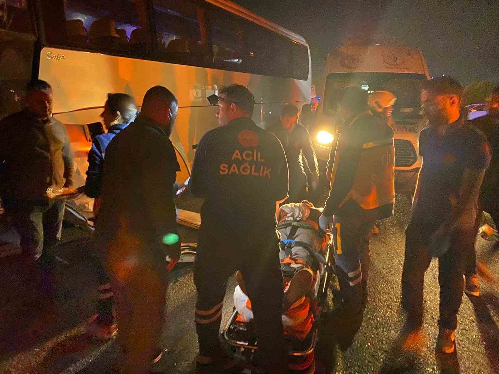 kemalpasada-isci-servisleri-carpisti-15-yarali