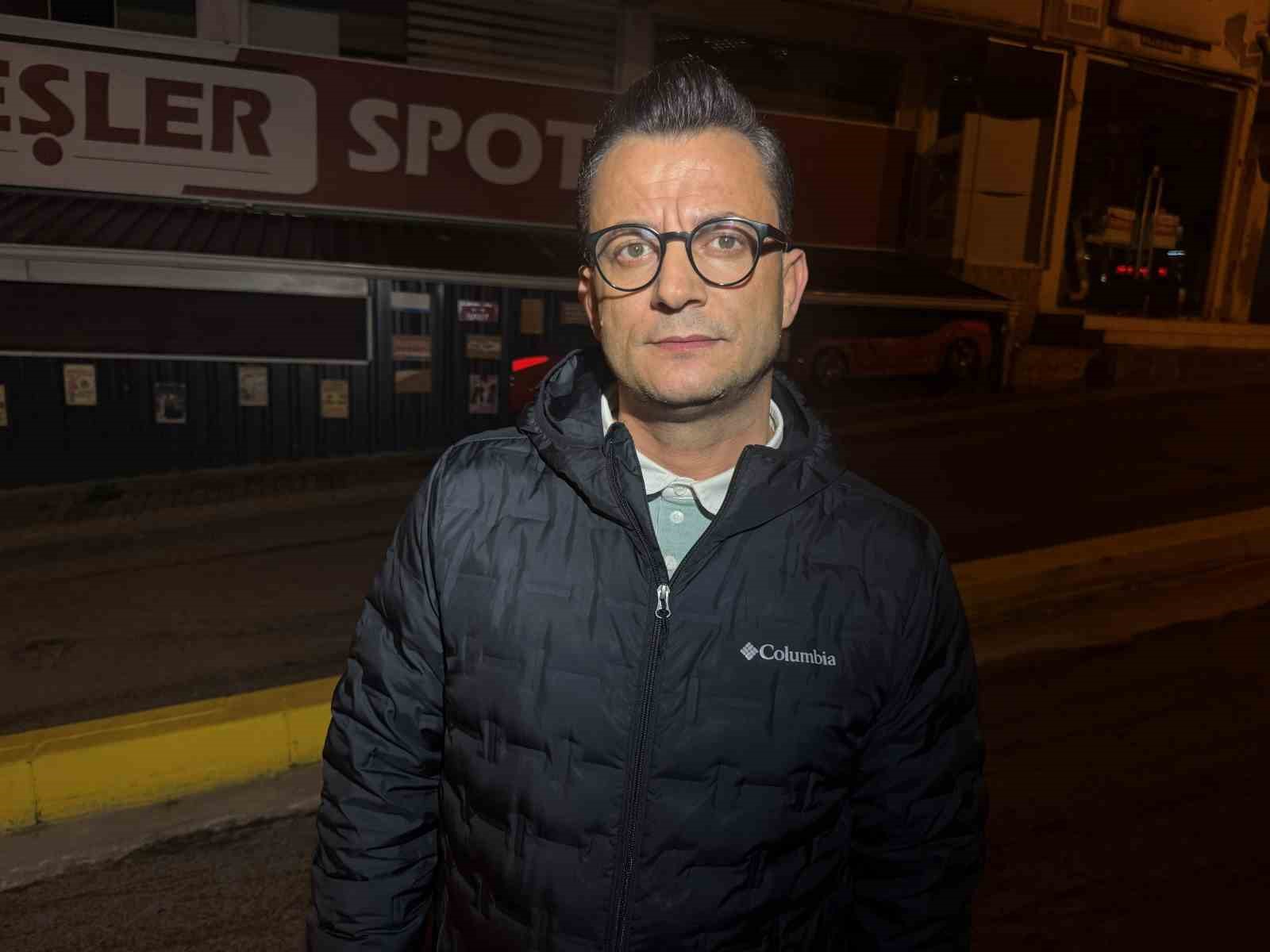 kocaelide-bir-binanin-kolonlari-catladi-aileler-korkuyla-evi-tahliye-etti