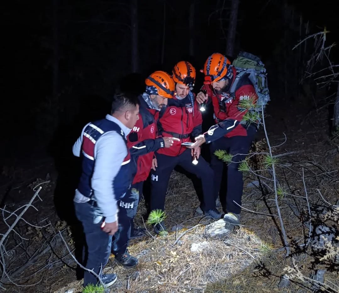 konyadaki-kayip-cocugu-arama-calismalari-devam-ediyor