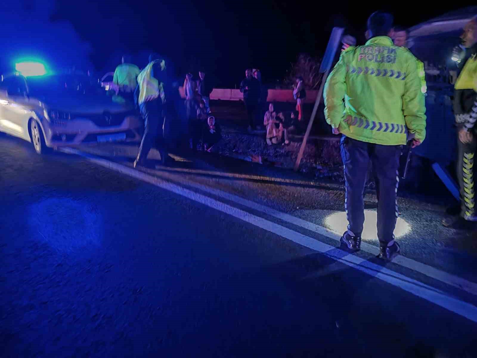 osmaniyede-yolcu-otobusu-devrildi-yaralilar-var