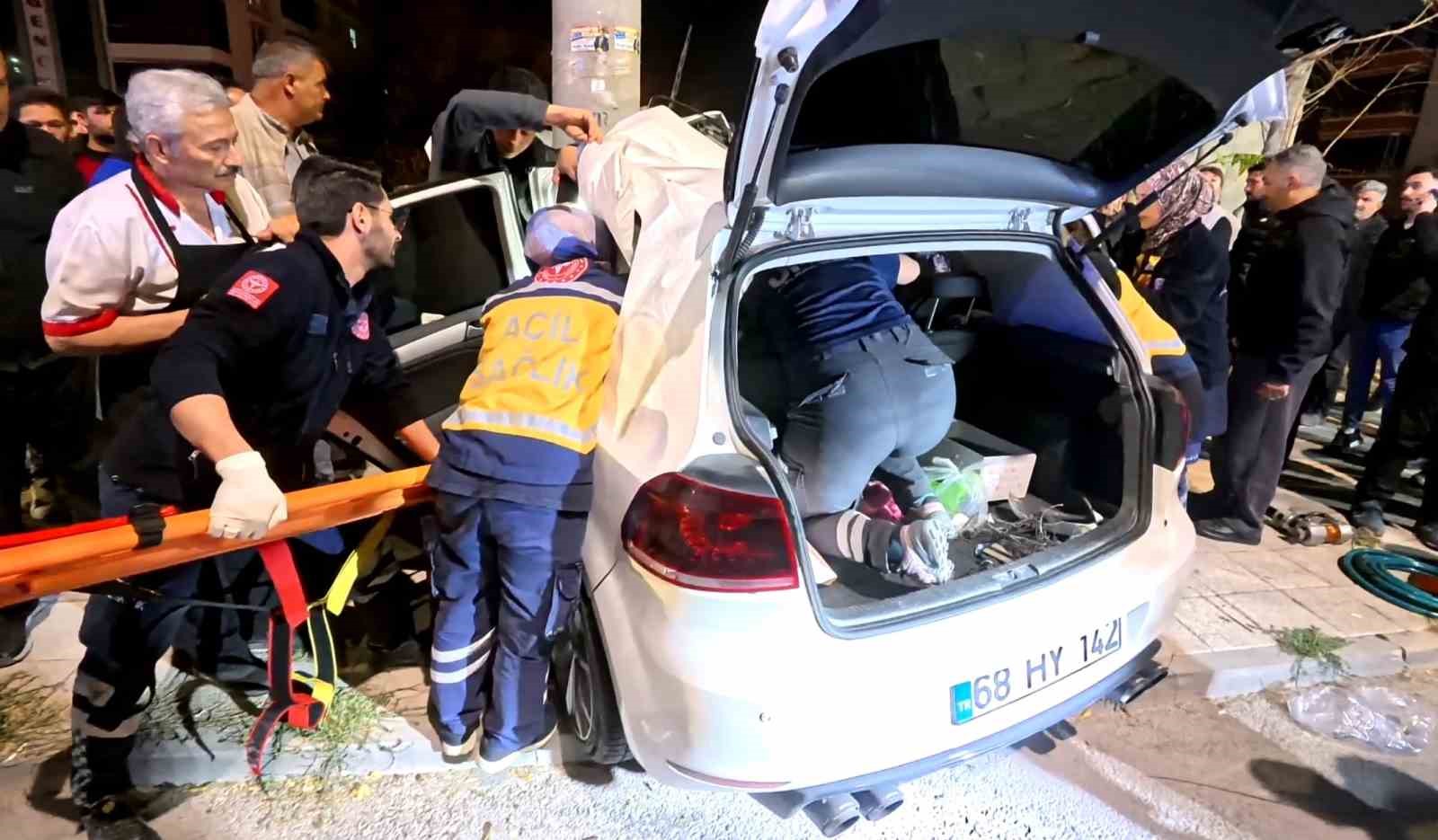 otomobil-direge-saplandi-2-agir-yarali