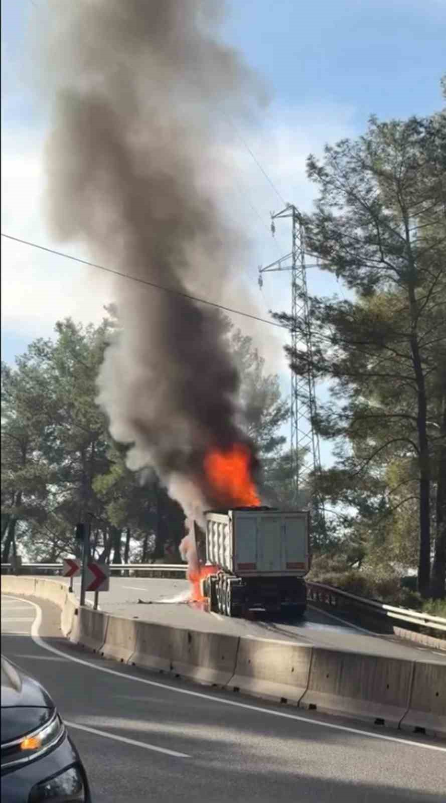 sakar-rampasinda-arac-yangini