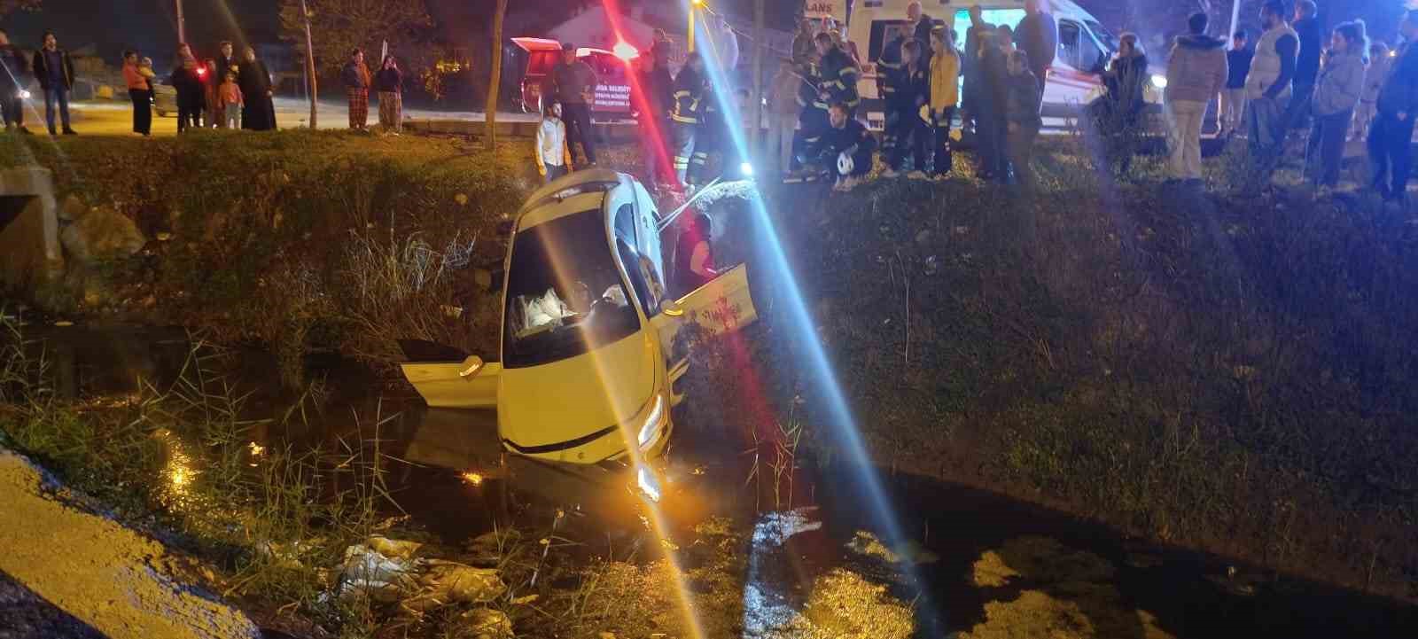 sarampole-ucan-otomobilden-cikmak-istemedi-ekiplere-zor-anlar-yasatti