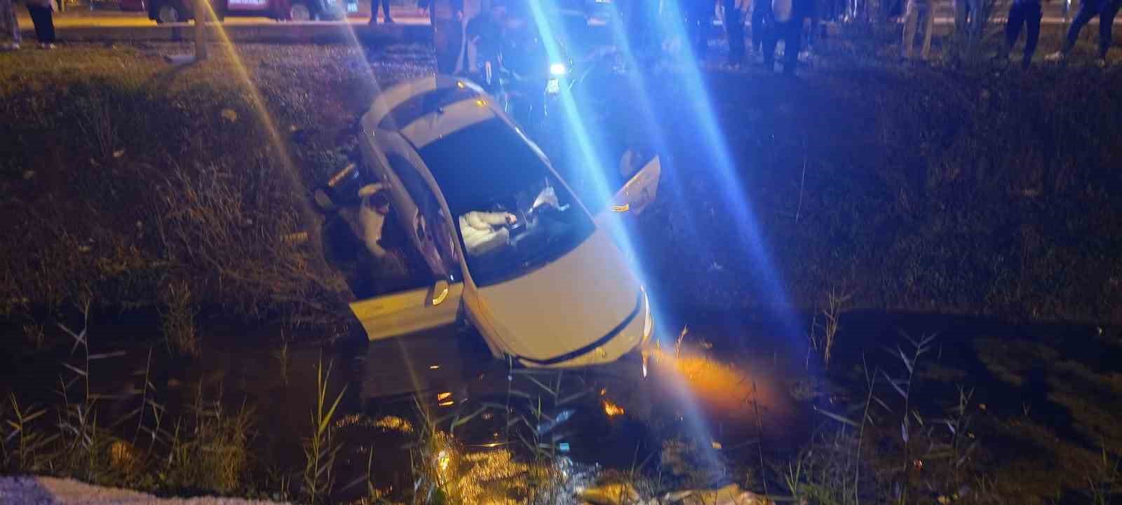 sarampole-ucan-otomobilden-cikmak-istemedi-ekiplere-zor-anlar-yasatti