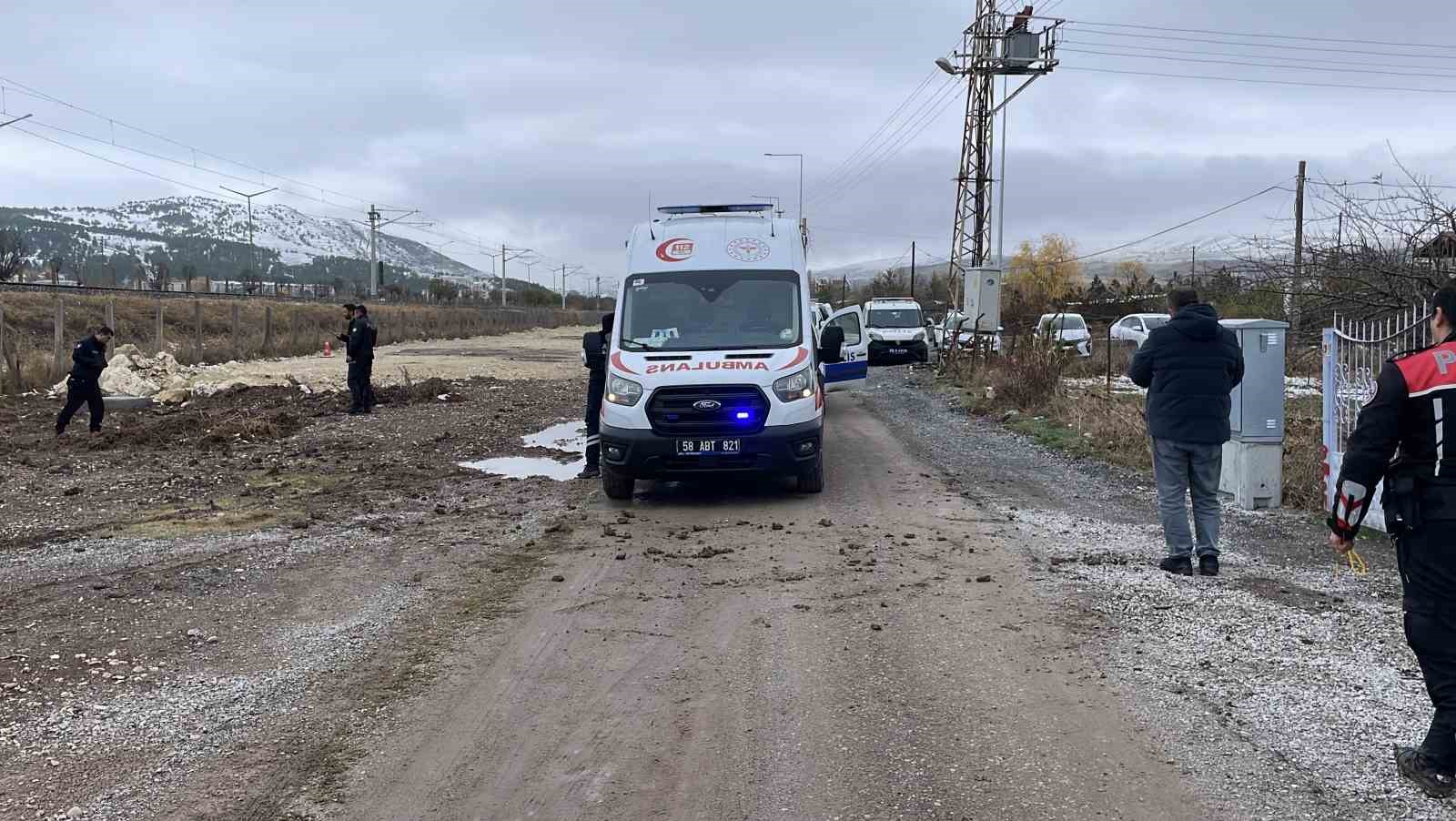 sivasta-kayip-80-yasindaki-sahis-olu-bulundu