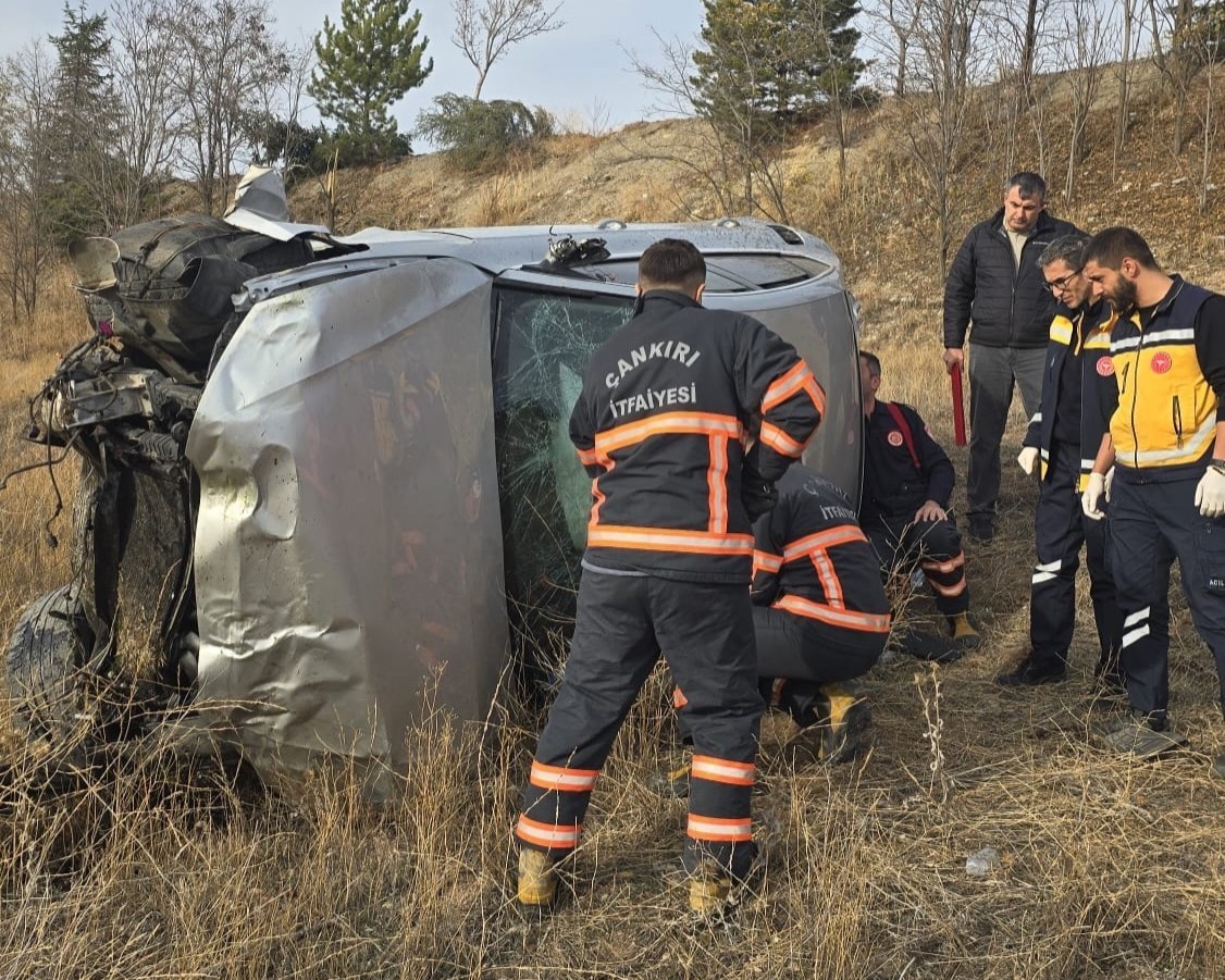 takla-atan-otomobil-hurdaya-dondu-1-yarali