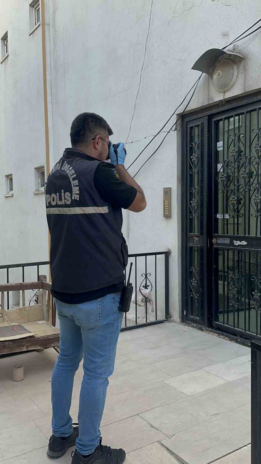 yasli-kadin-evinde-olu-bulundu