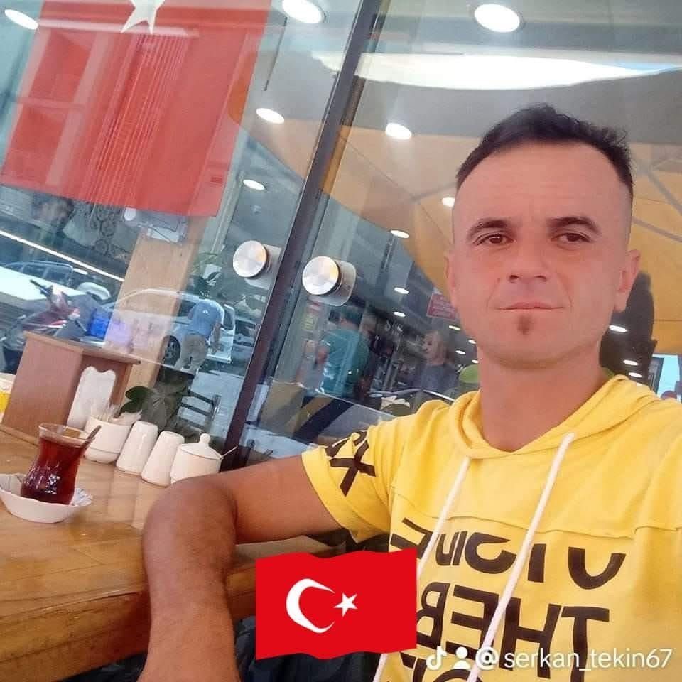 yolun-karsisina-gecerken-dustu-isci-servisinin-carpmasi-sonucu-hayatini-kaybetti