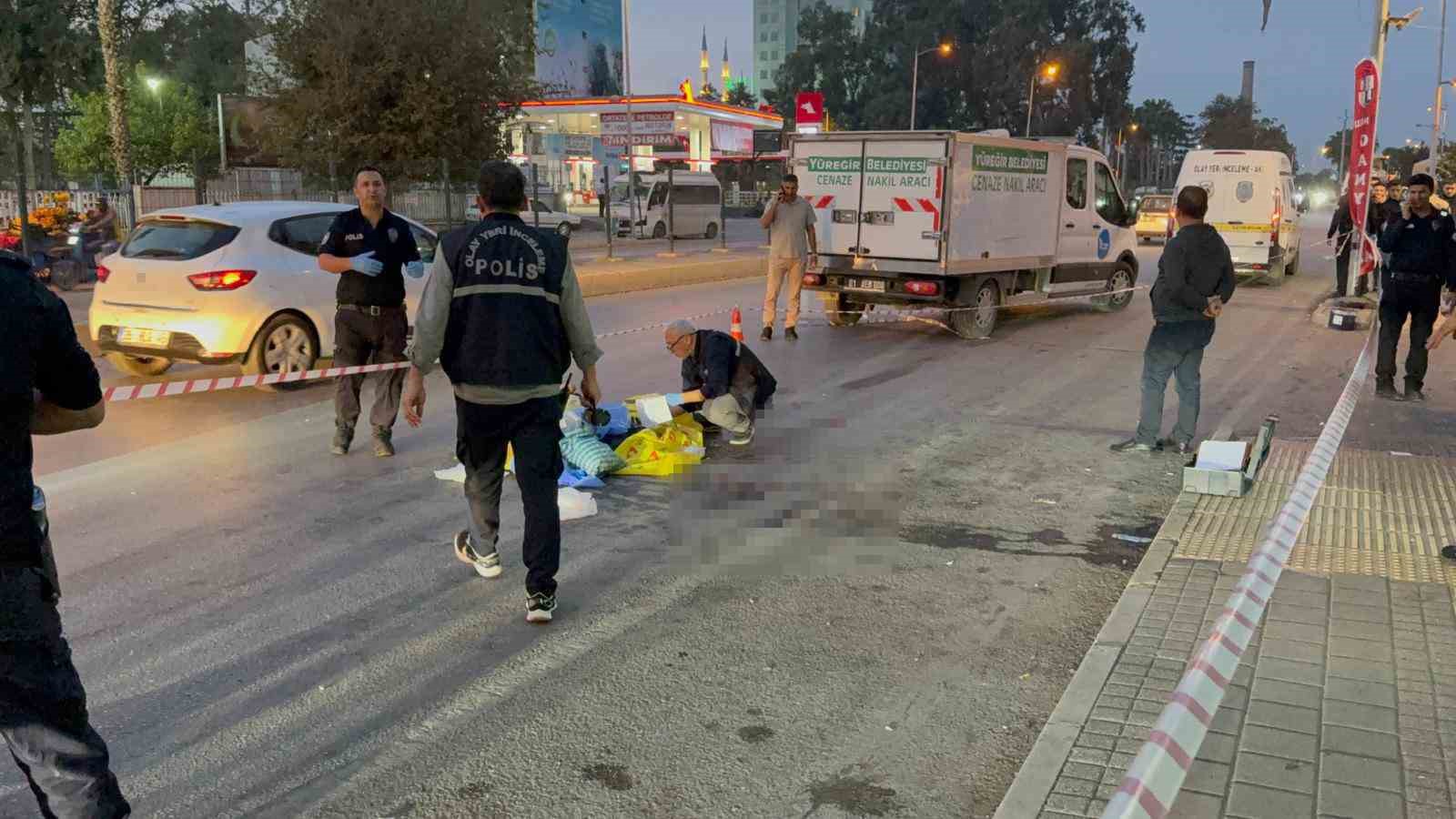 yolun-karsisina-gecerken-kamyonun-carptigi-yasli-adam-oldu