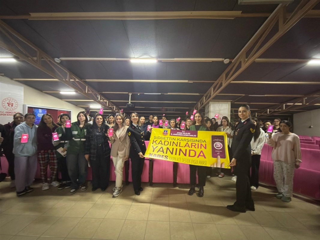 yurtta-kalan-ogrencilere-bilgilendirmede-bulunuldu