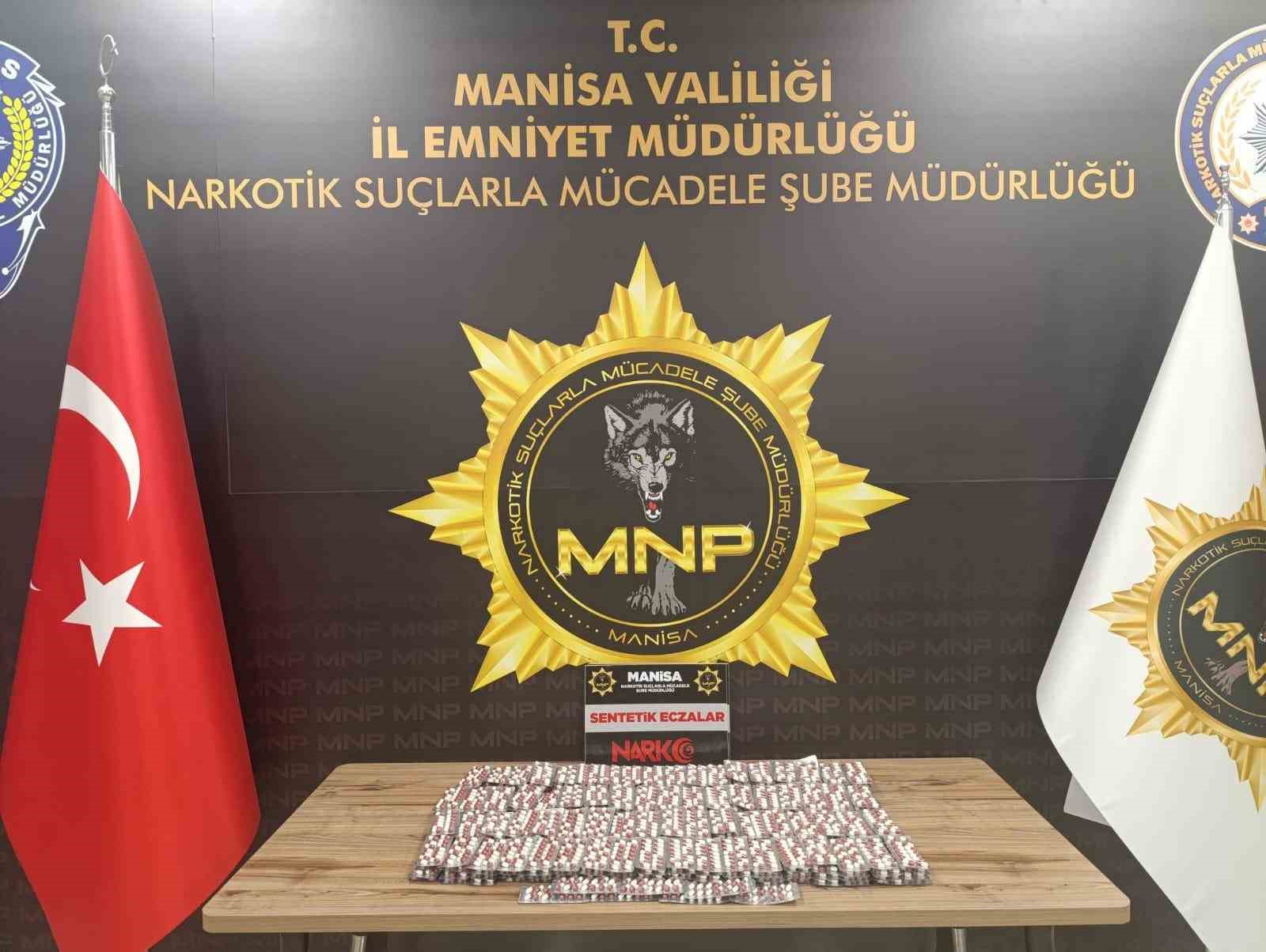 zehir-tacirlerine-dev-operasyon-14-kisi-tutuklandi