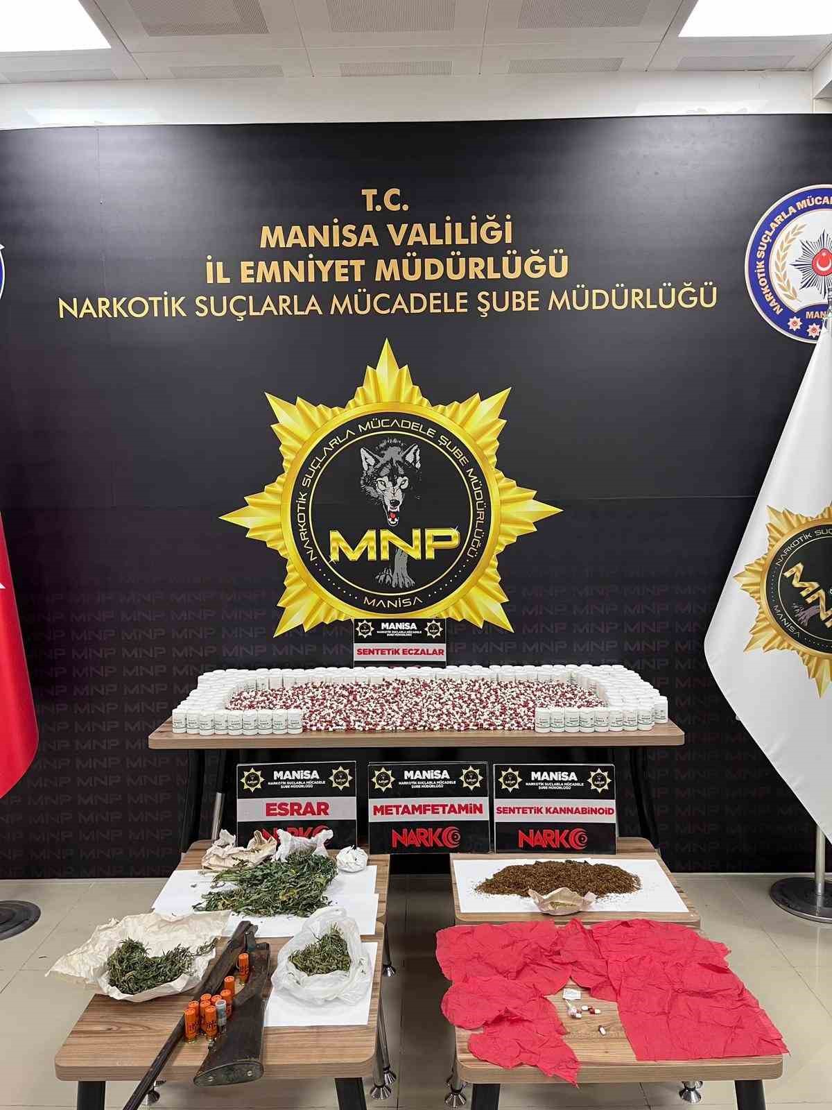 zehir-tacirlerine-dev-operasyon-14-kisi-tutuklandi