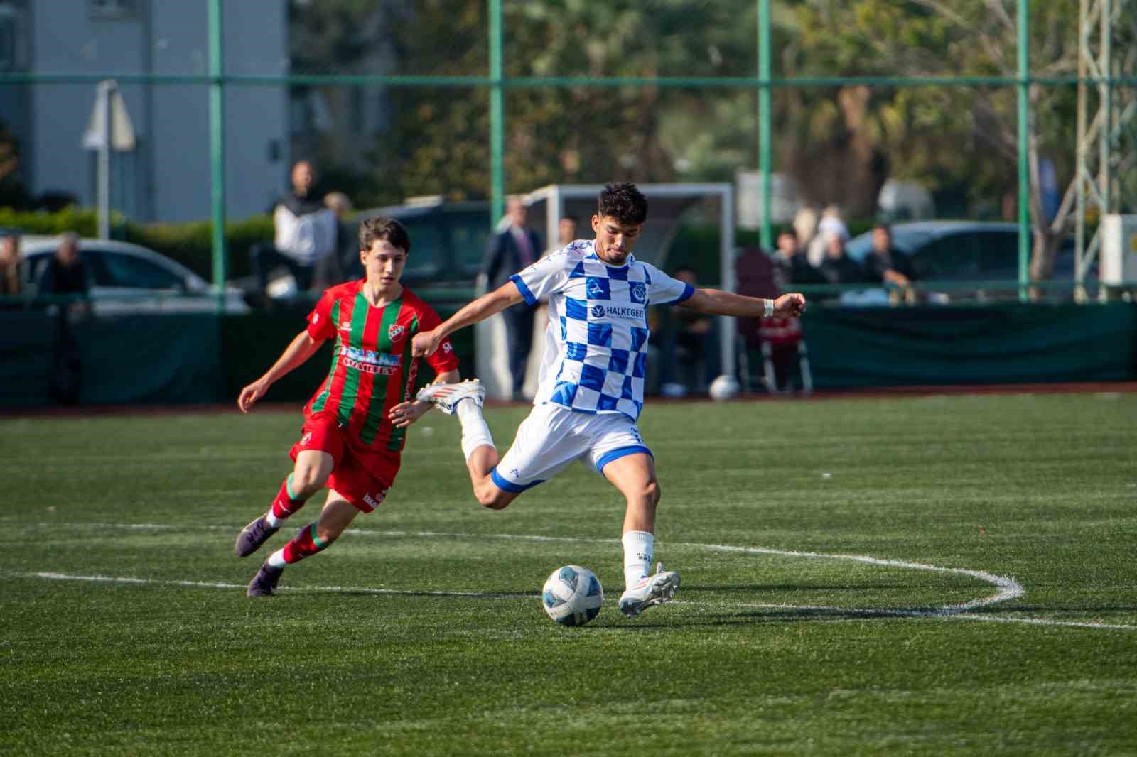 aydin-buyuksehir-karsiyakayi-2-0la-gecti